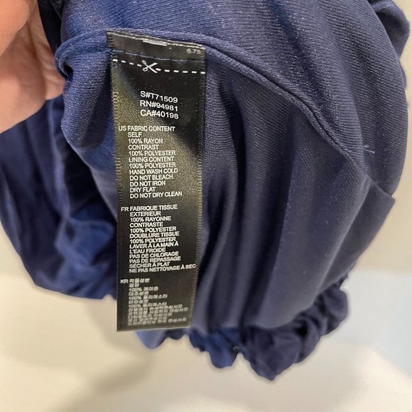 Forever Twenty One Knit Sequin Navy Top Sleeveless Size Large NWT - Picture 5 of 8